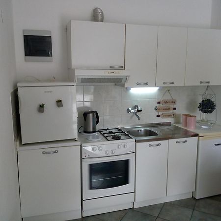 Apartmani Paulo 维斯 外观 照片